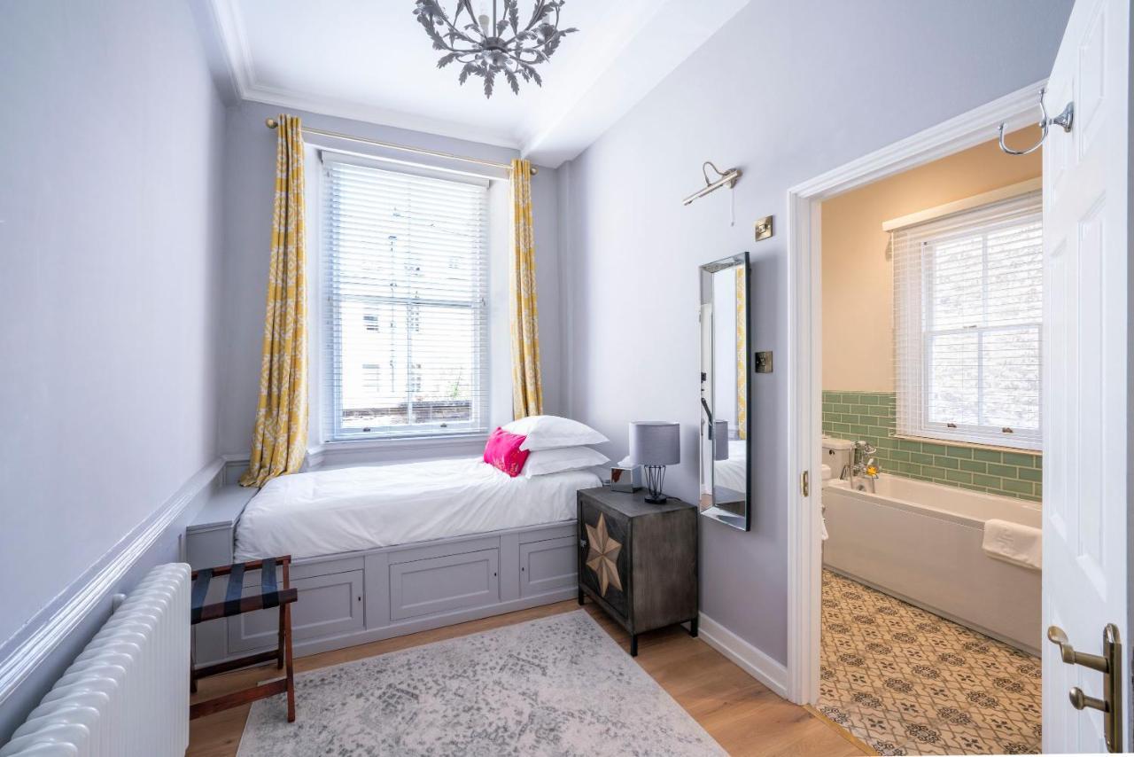 Eight Otel Bath Dış mekan fotoğraf