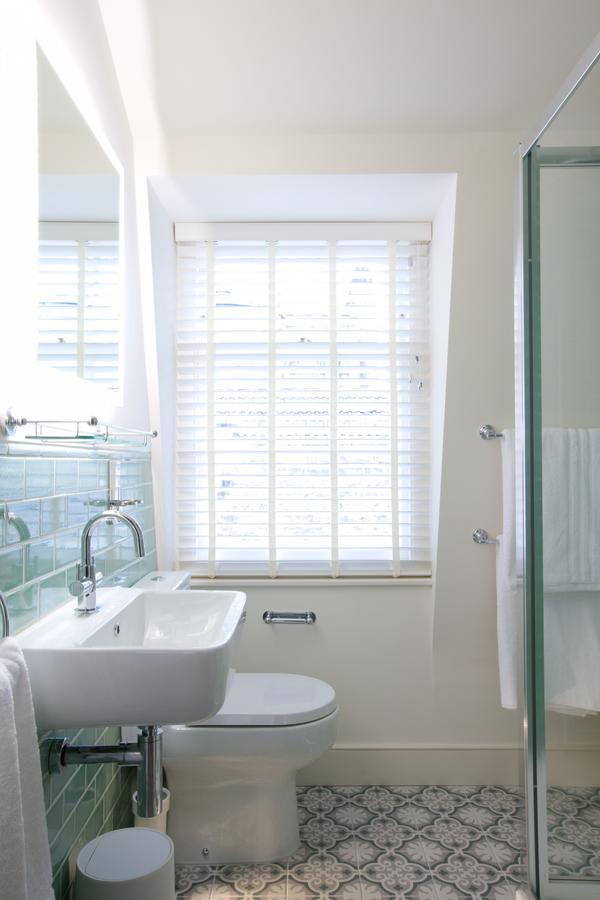 Eight Otel Bath Dış mekan fotoğraf